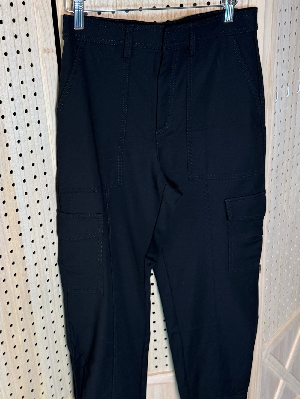 Banana Republic Black Cargo Pants Women’s Size 6 Utility Straight Leg Stretch - Picture 3 of 11